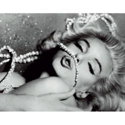 Salon Kosmetologiczny Marilyn, Pocztowa 11, 99-100, Łęczyca