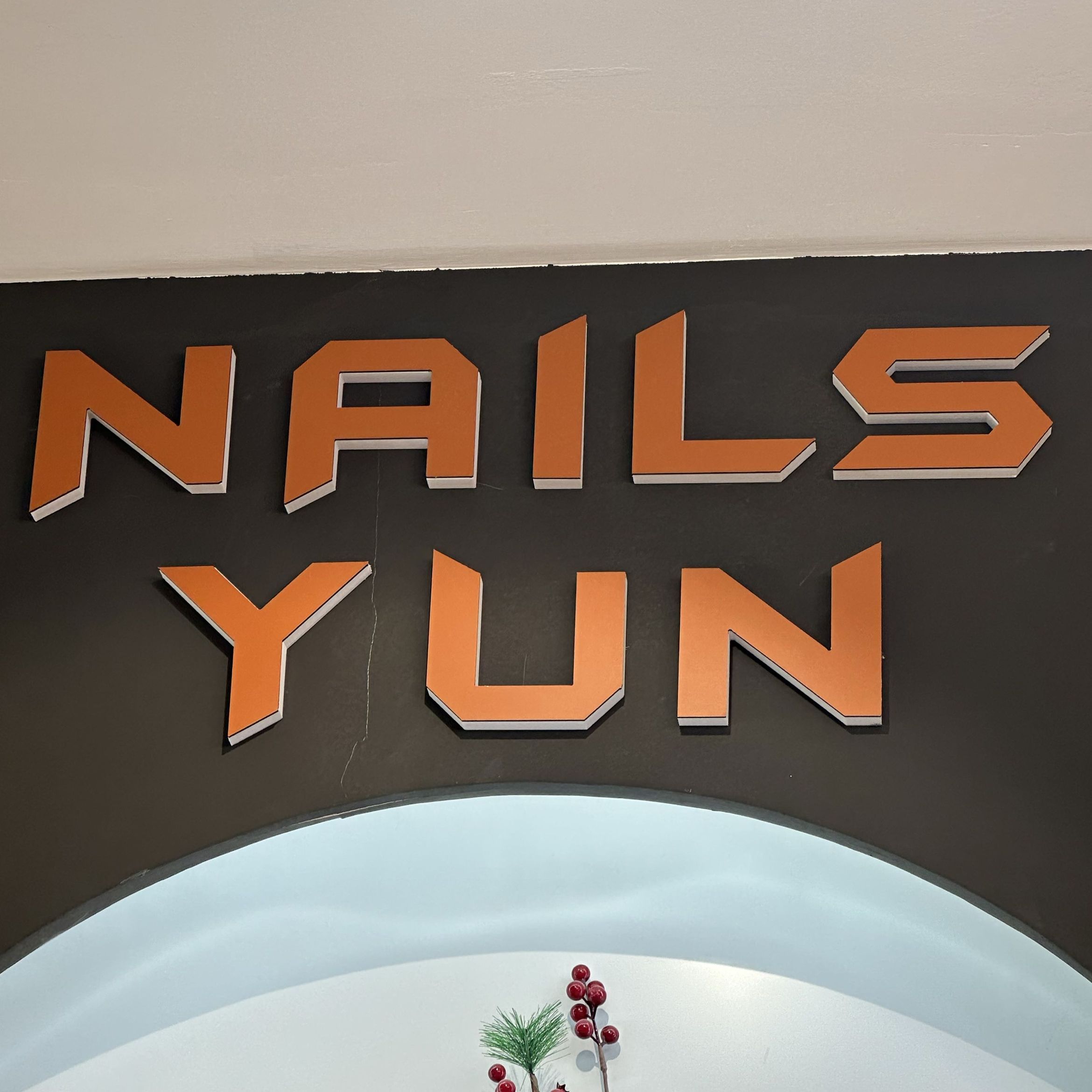 Nails Yun, Calle del alcalde redondo Aceña, 28050, Madrid