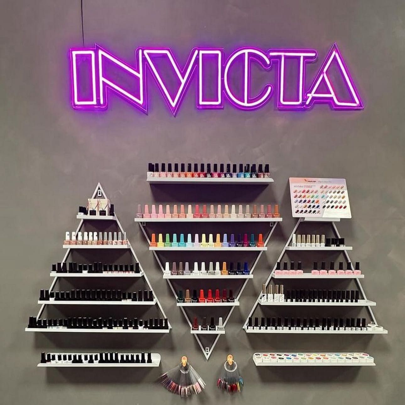 Invicta nailstudio, Avinguda de l'Alcora, 107, 12006, Castellón