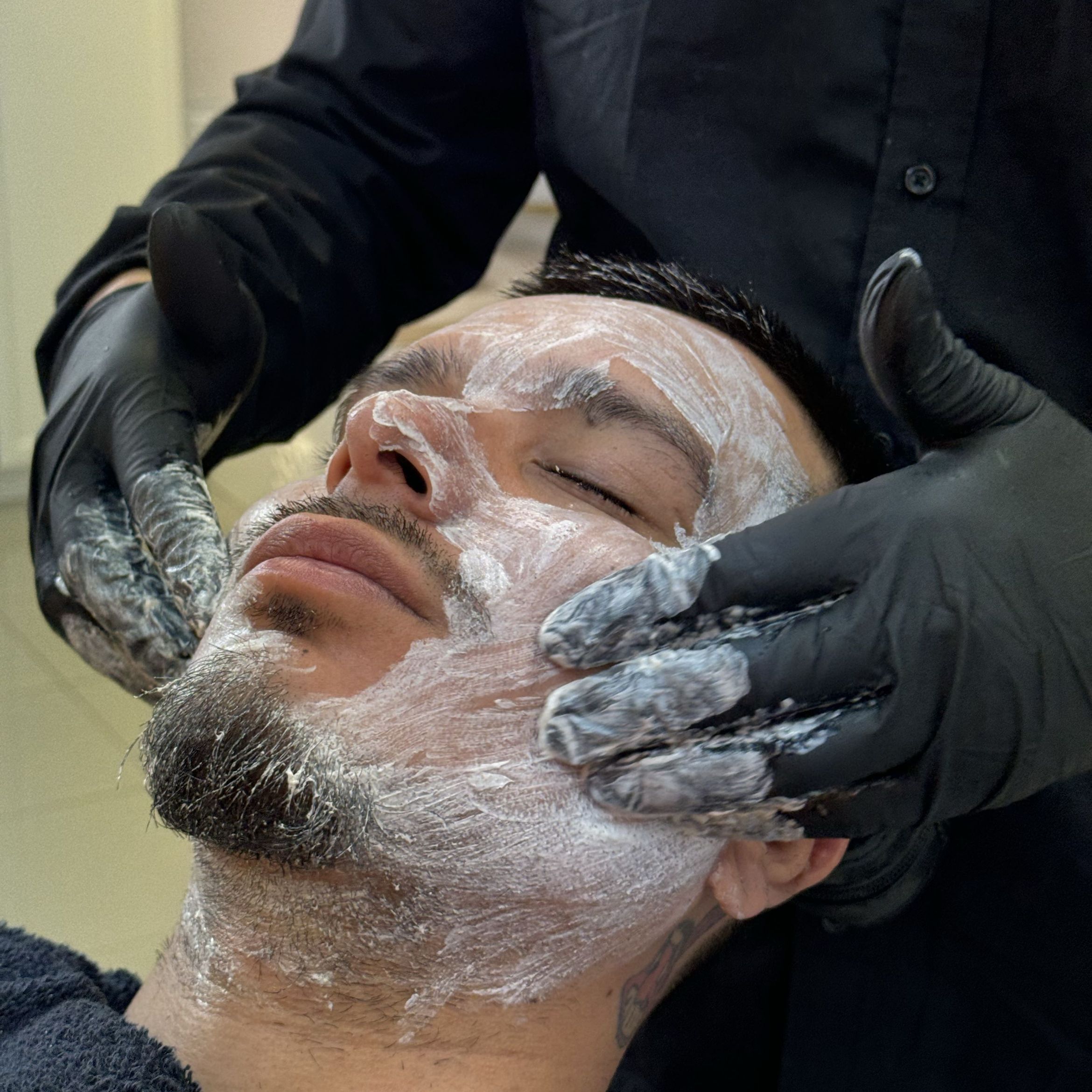 Corte barba cejas y limpieza facial express portfolio