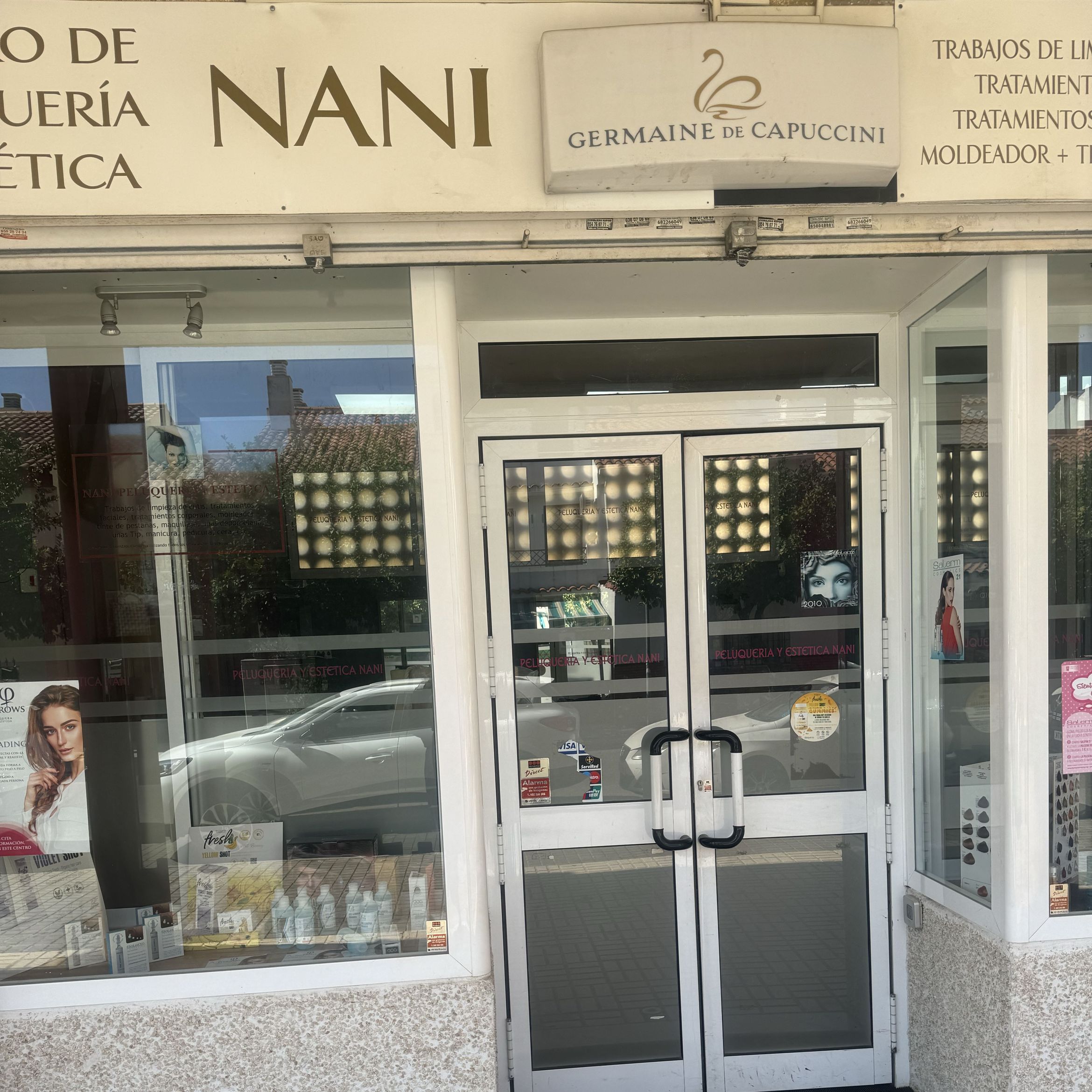 Nani centro de belleza, Calle Yakarta, 6, 41020, Sevilla