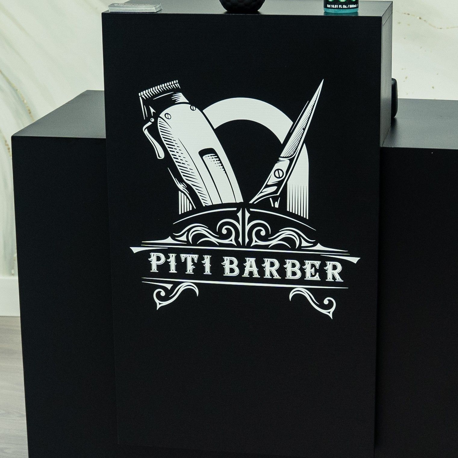 PITI BARBER, Calle Selva Florida, 11, 18102, Vegas del Genil