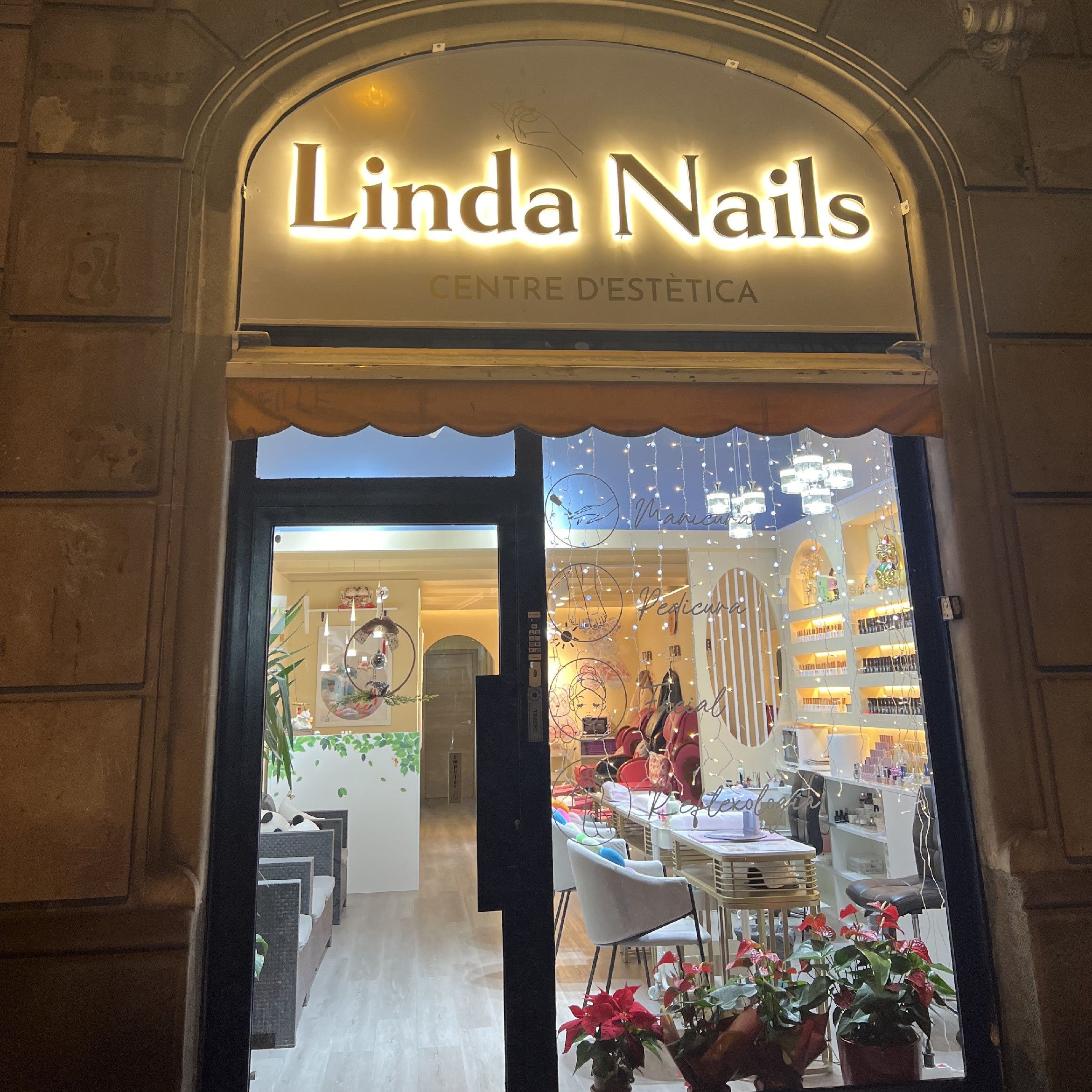 Linda Nails, Carrer De Corsega 393, 08037, Barcelona