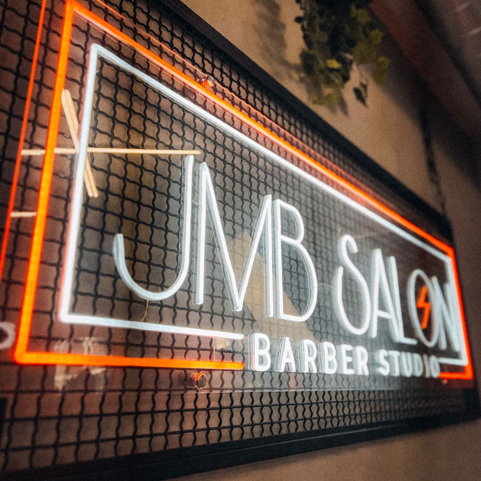 JMB SALON, Carrer de Copenhaguen, 202, 08206, Sabadell