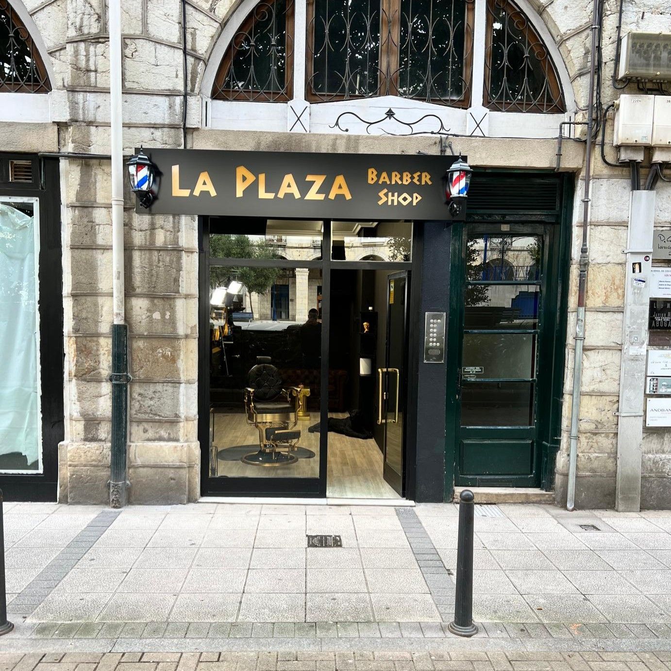 La Plaza Barbershop, Calle Ataúlfo Argenta, 34, 39003, Santander