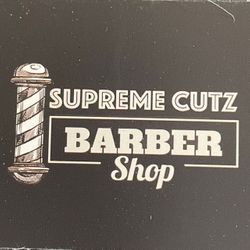 Supreme Cutz Barbershop, Nails & Tattoos, Calle norias 11, 28220, Majadahonda