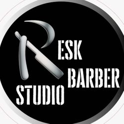 Resk Barber Studio, Passatge de Senillosa, 9, 08034, Barcelona