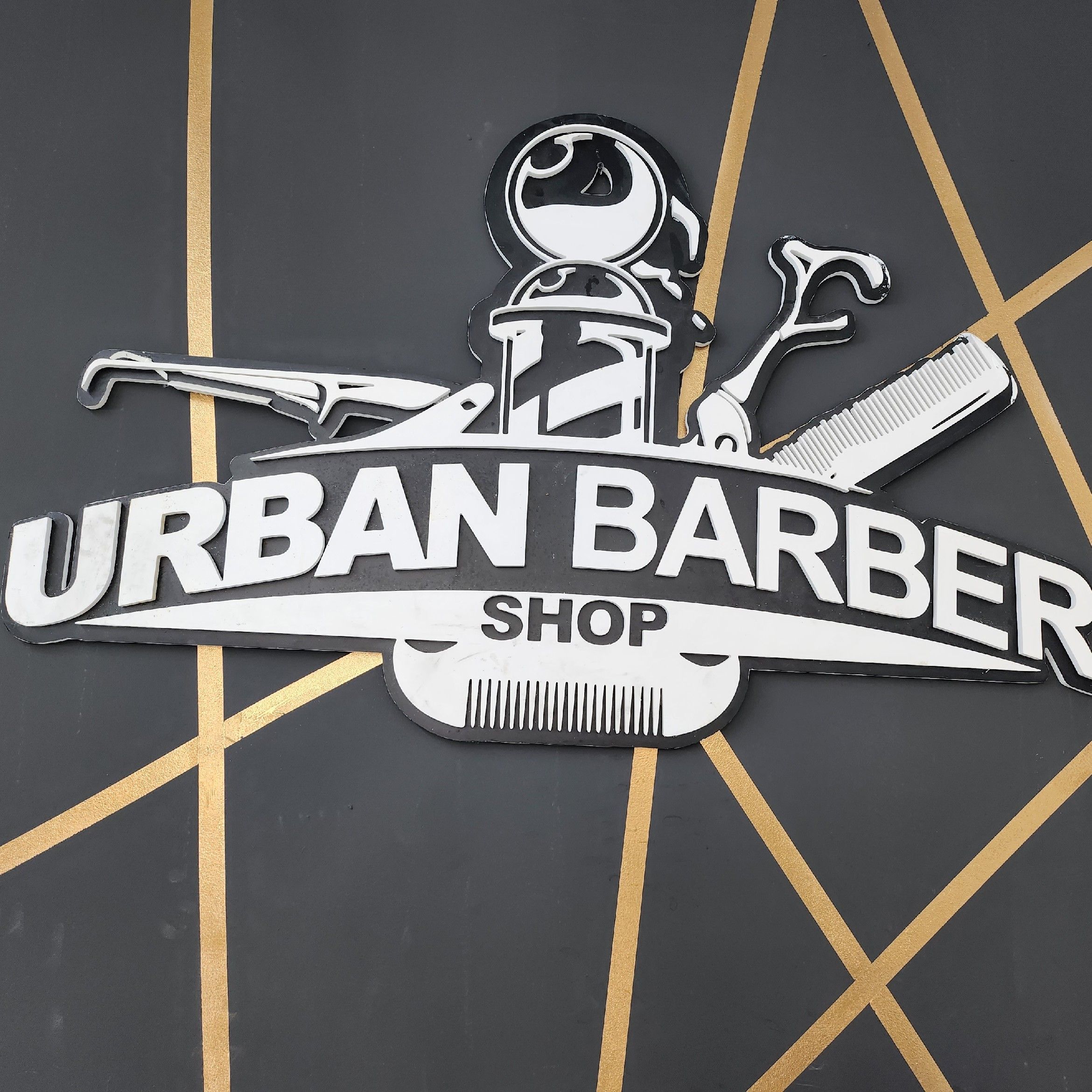Urban Barber Shop, Avinguda Joan Miró, 20, 13, 07014, Palma