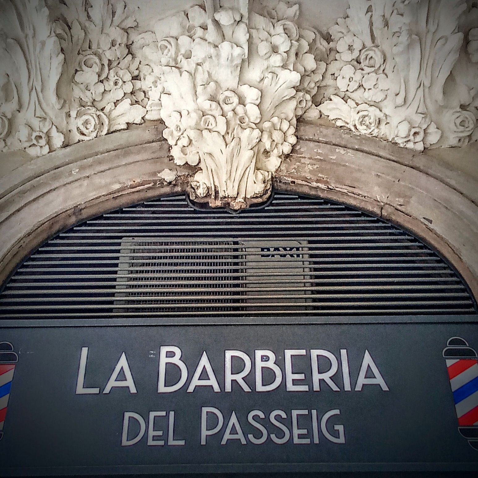 La barbería del passeig, Passeig de Sant Joan, 51B, 08009, Barcelona