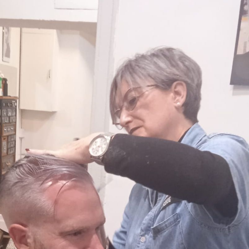 Montse Martín - La barbería del passeig