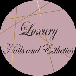 Luxury Nails and Esthetics, Av. Ciudad de Chiva 30, 41019, Sevilla