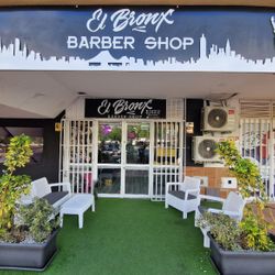 El Bronx Barber Shop, Calle Helsinki, 22, oasis dokota local 12, 38679, Adeje