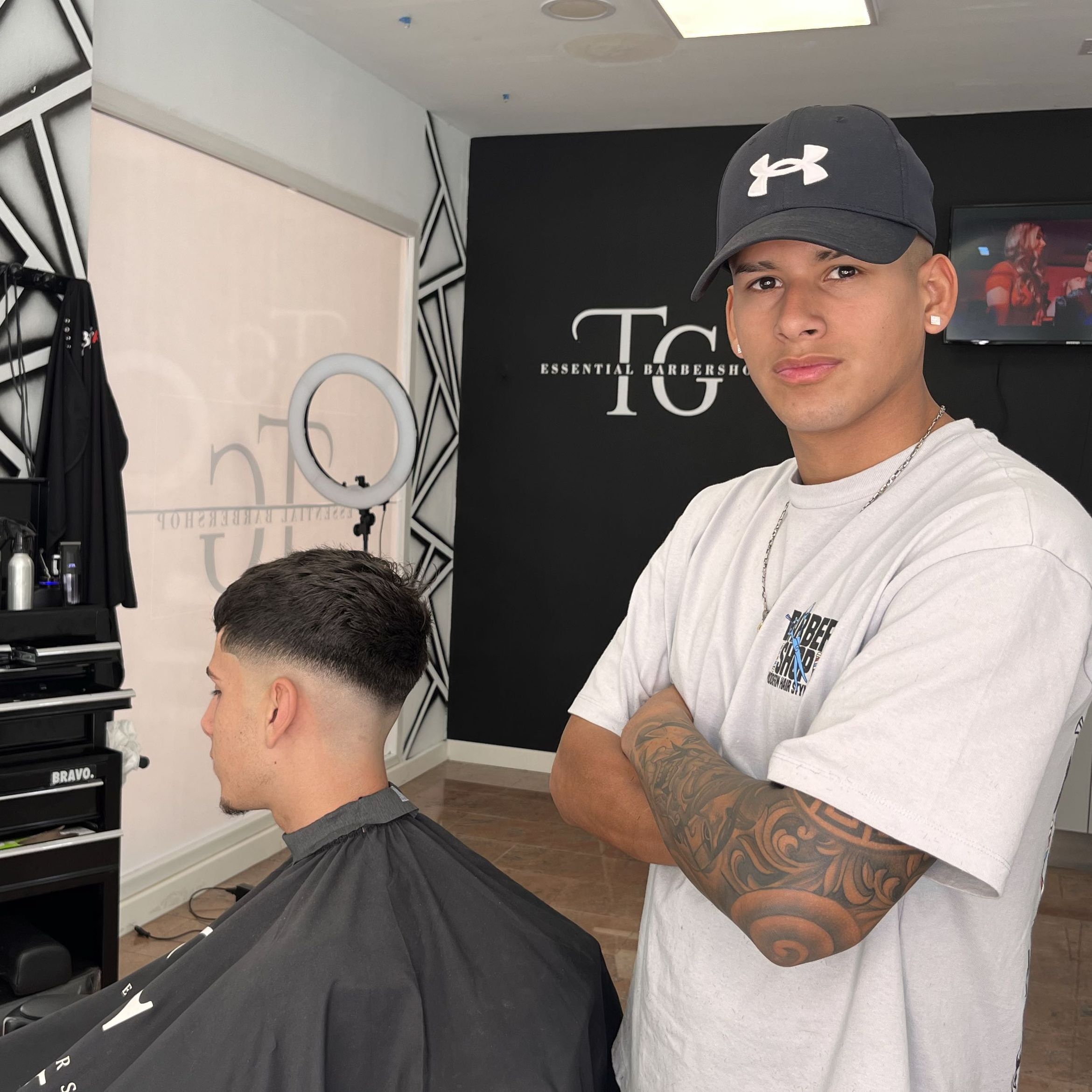 Tg.essentialbarbershop, Calle Utrera, 2c, 29700, Vélez-Málaga