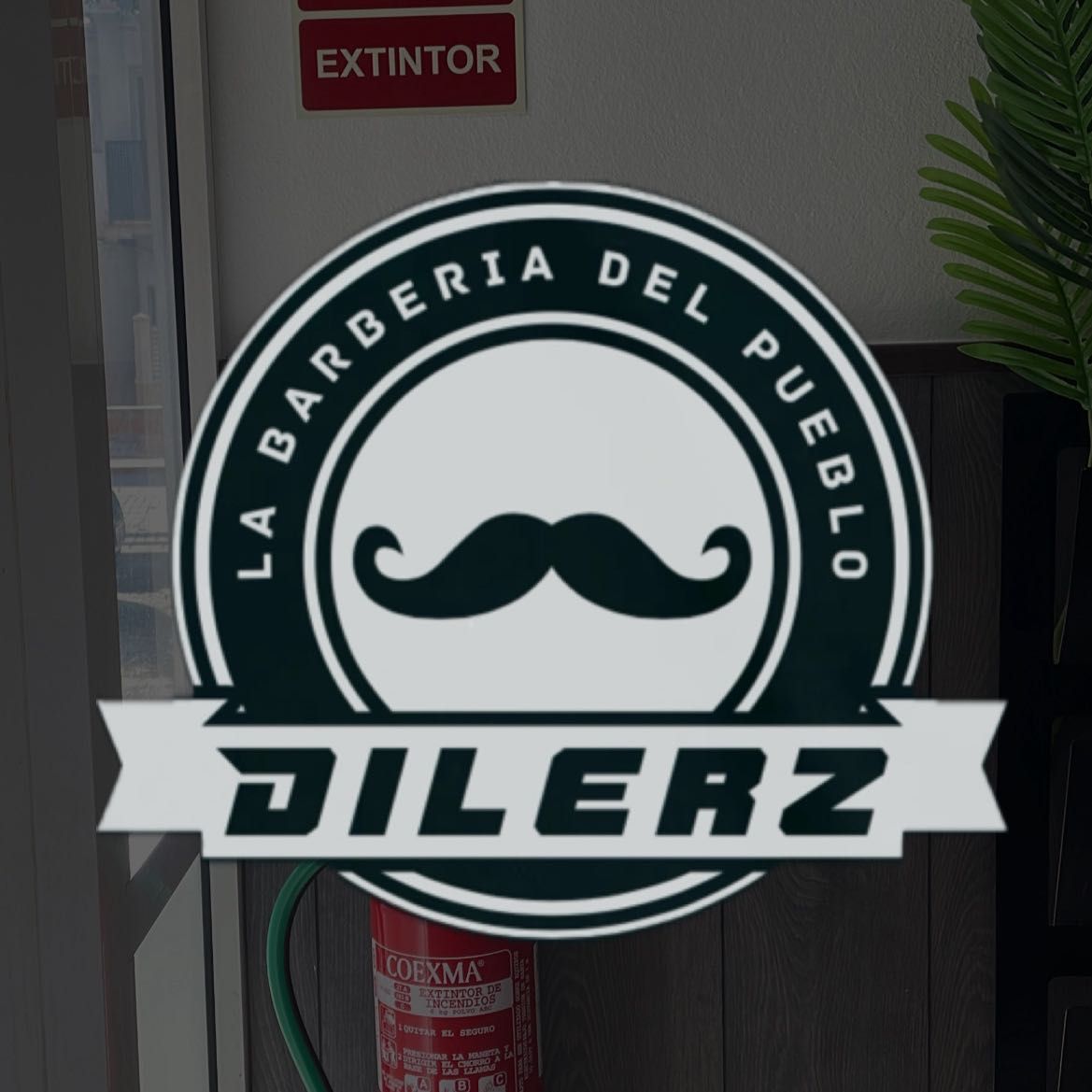 Dilerzbarberia, Calle Bauxita, 3, 29590, Málaga