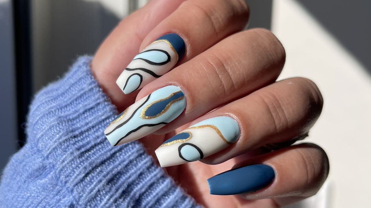 Tendance manucure : quand le nail tattoo décore nos ongles