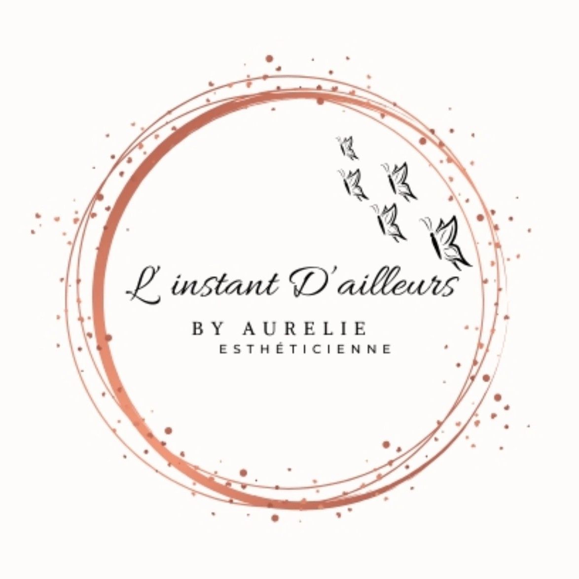 L'instant D'ailleurs, 1 Place du 8 Mai, 86210, Archigny