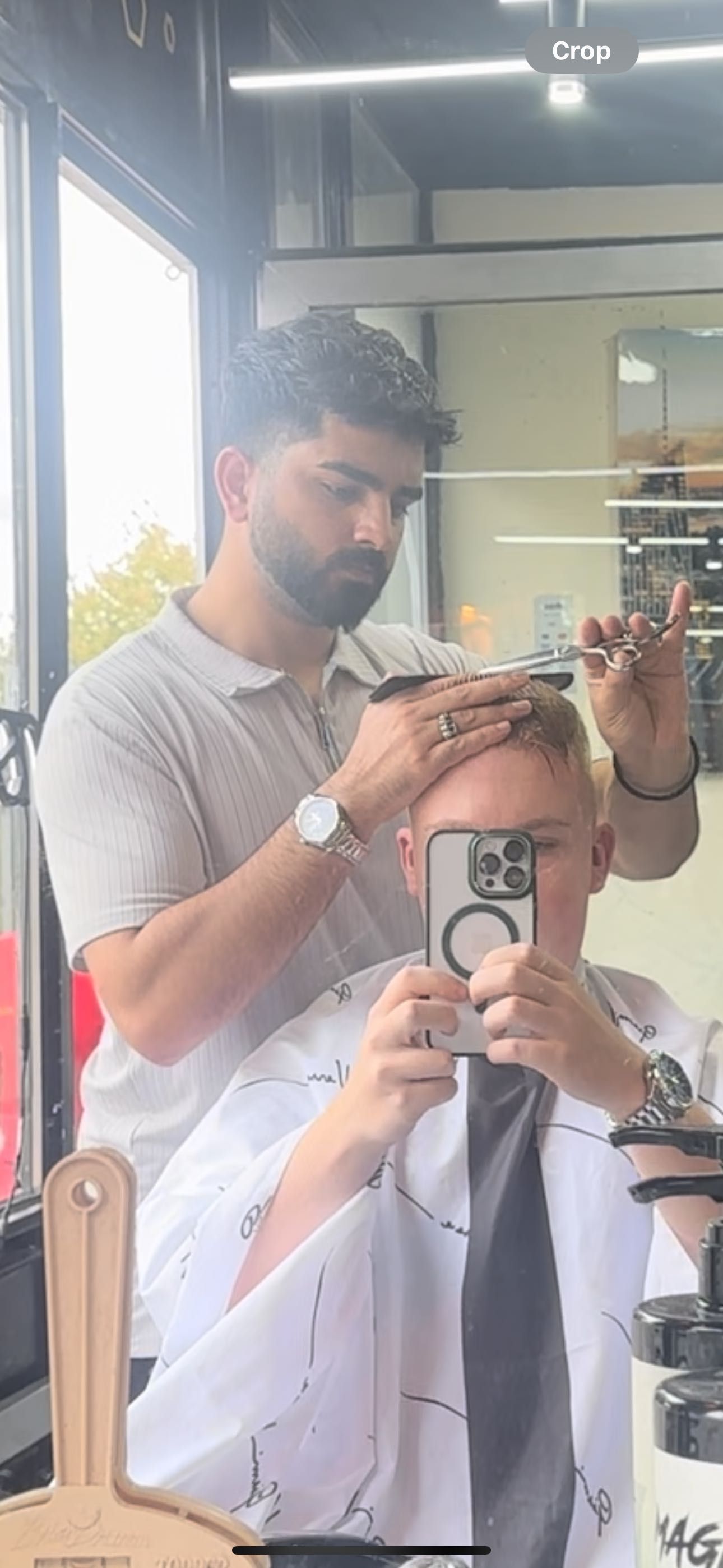 Serano - Mk Triangle barbers