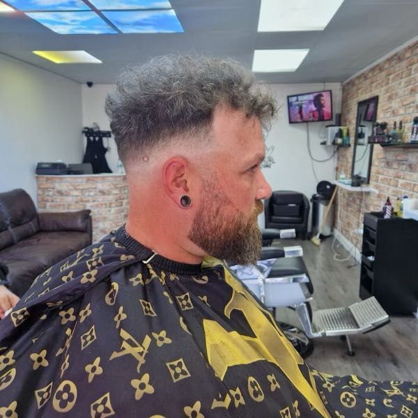 Babak barbers, 423 Hale Road, WA8 8UU, Widnes