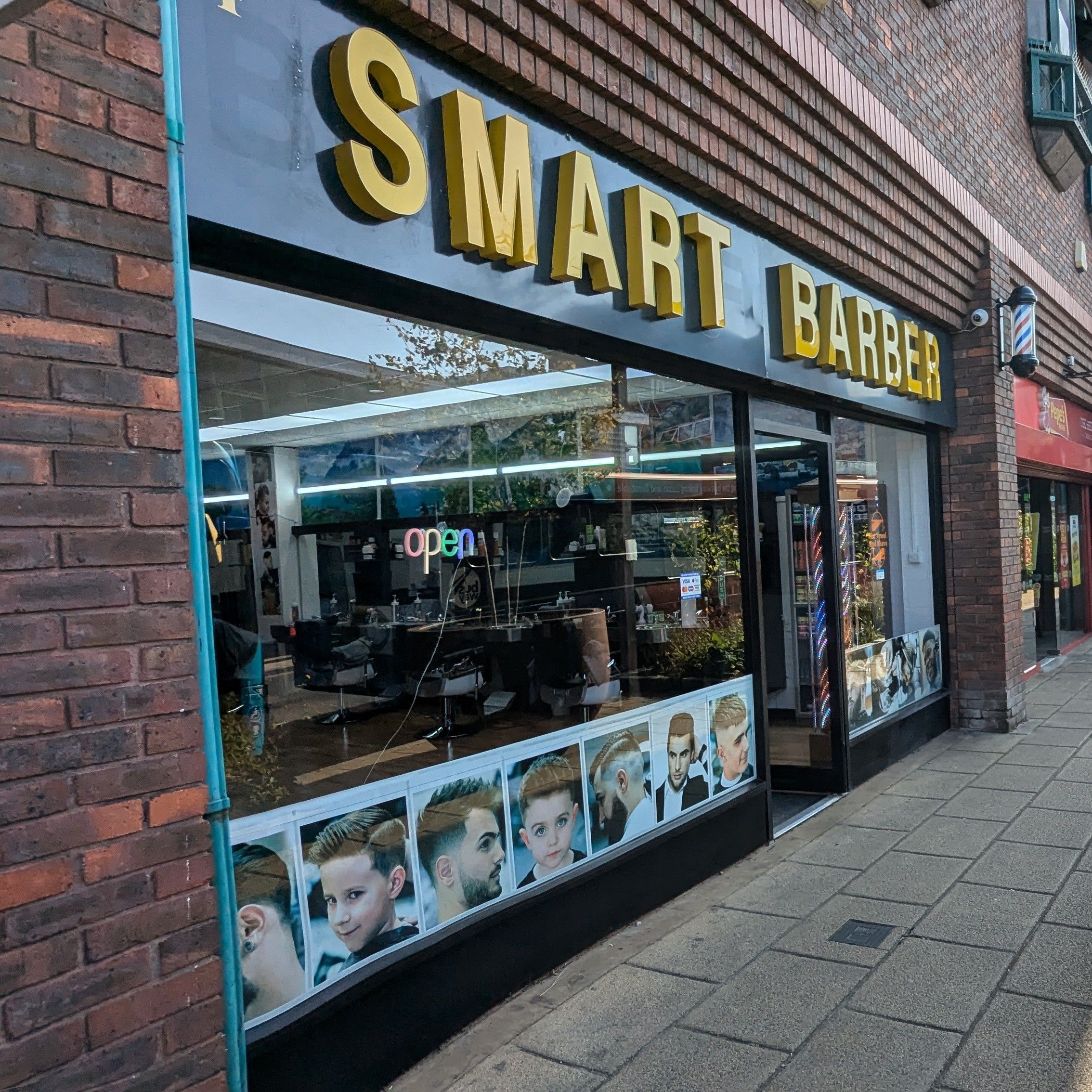 SMART BARBERS DUNSTABLE, 4 Queensway Parade, SMART BARBERS DUNSTABLE, LU5 4ET, Dunstable