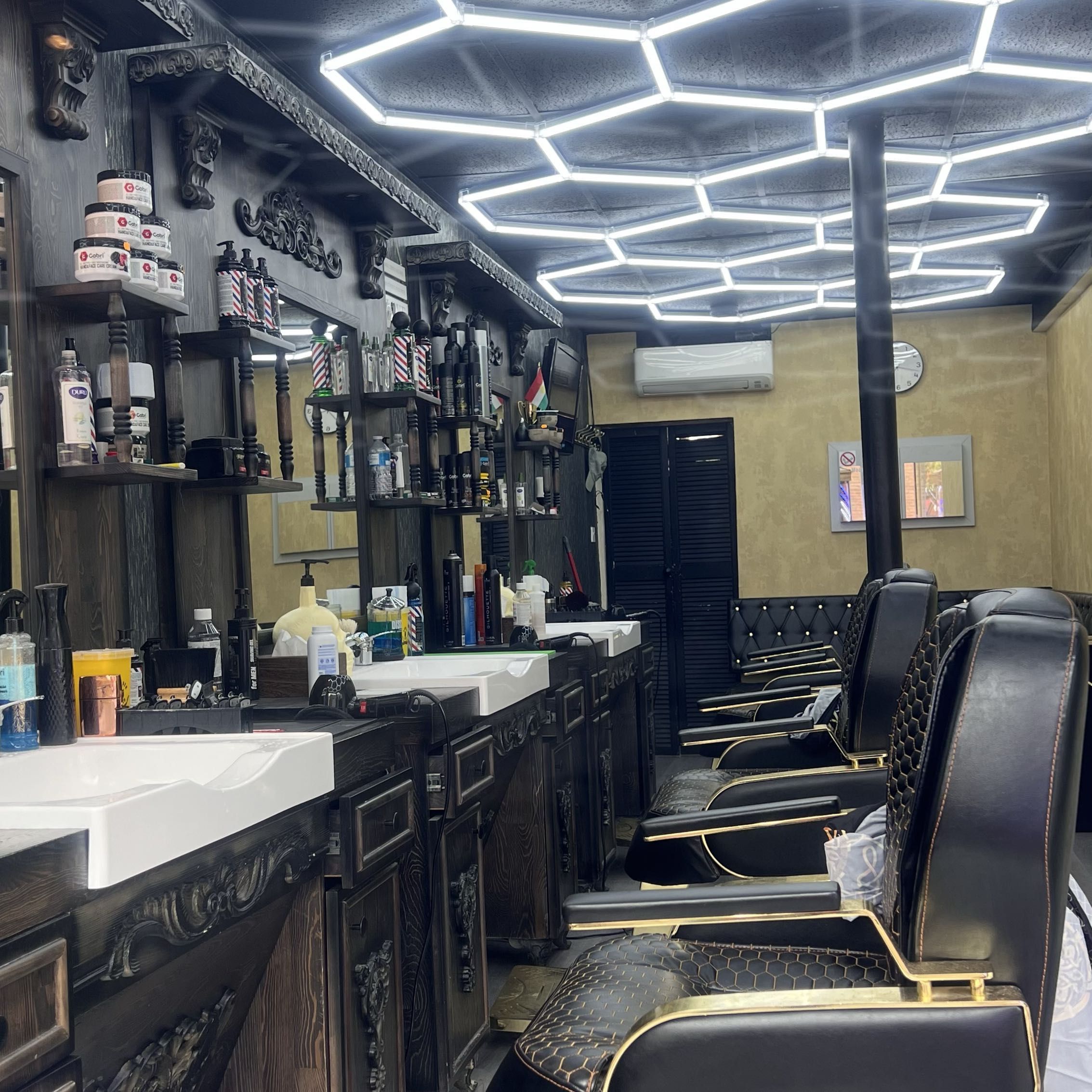 MODA BARBER’S ( HENDON ), 123b Brent Street, NW4 2DX, London, London