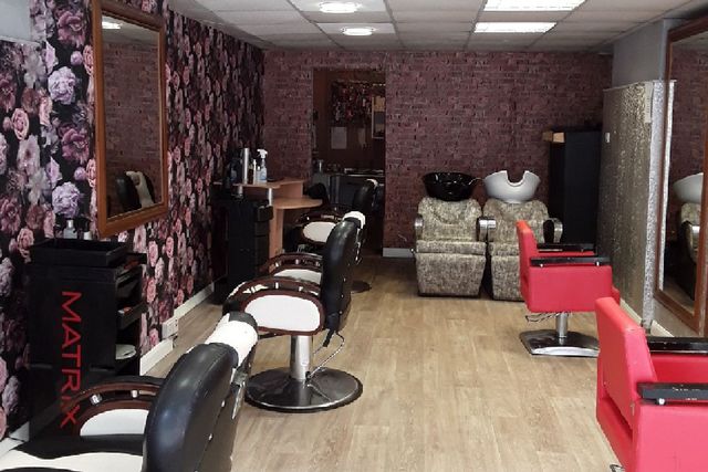 TOP 20] Hair Salons near you in Sheffield - Find the best hairdresser & hair  stylist