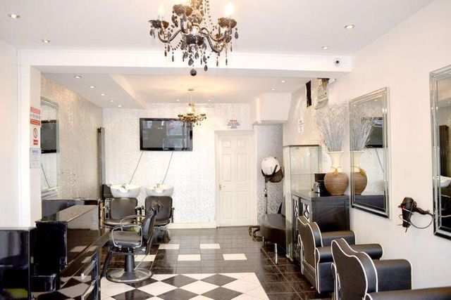 TOP 17] Hair extensions near you in London - Find the best hair extension  place for you!