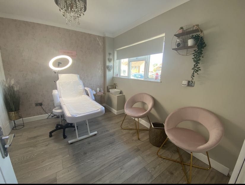 Nina's Nails - Bristol - Book Online - Prices, Reviews, Photos