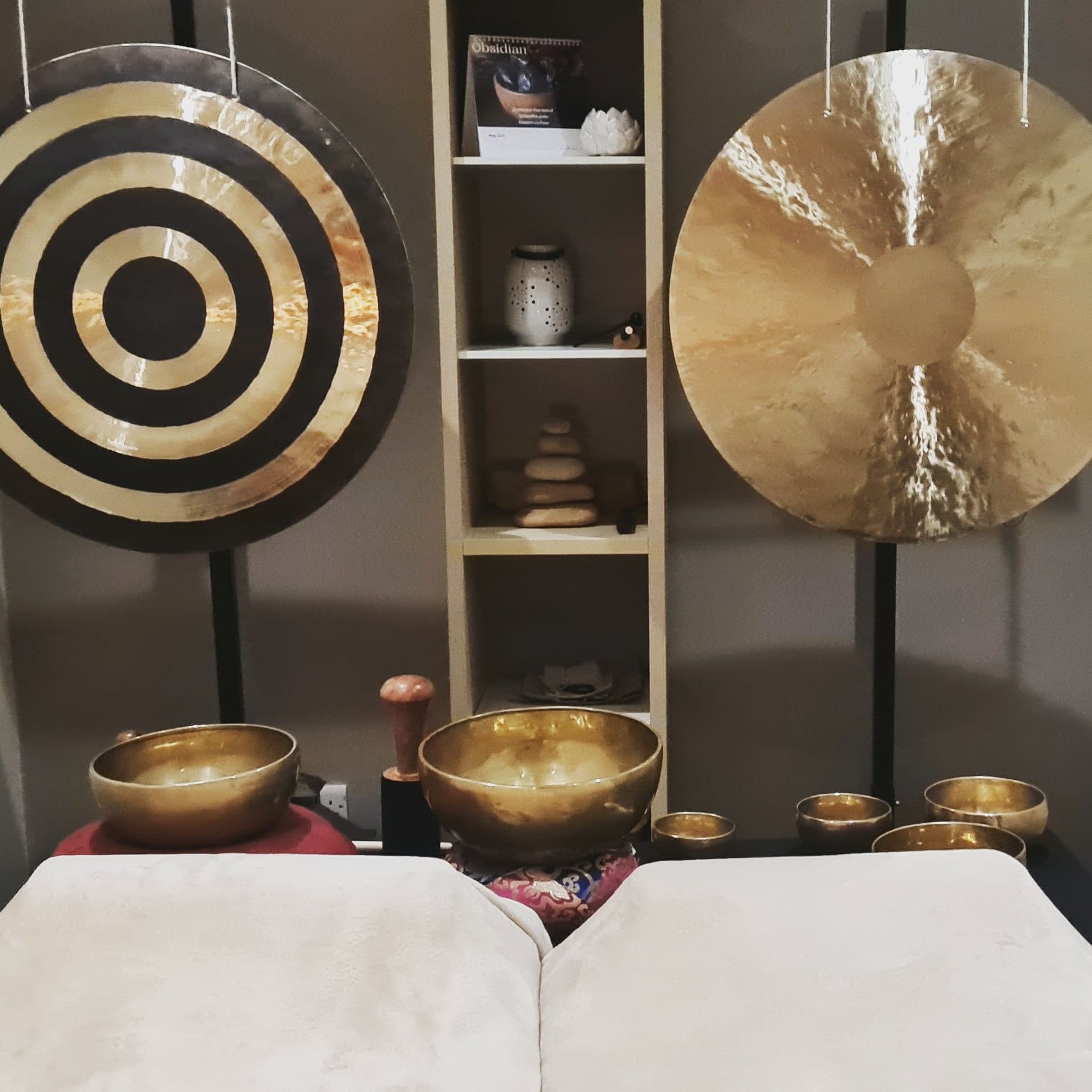 1-2-1 Soundbath - Himalayan bowls and Gong portfolio
