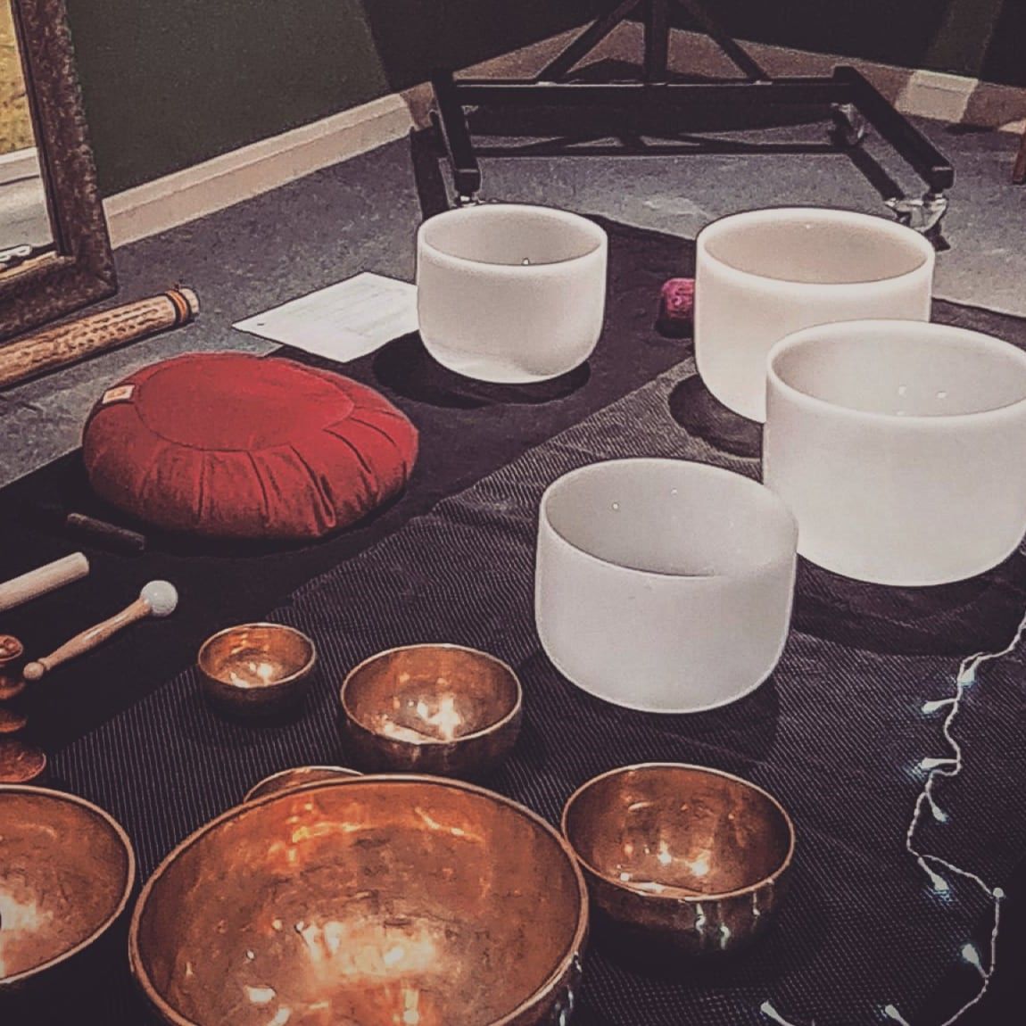 1-2-1 Soundbath - Himalayan and Crystal bowls portfolio