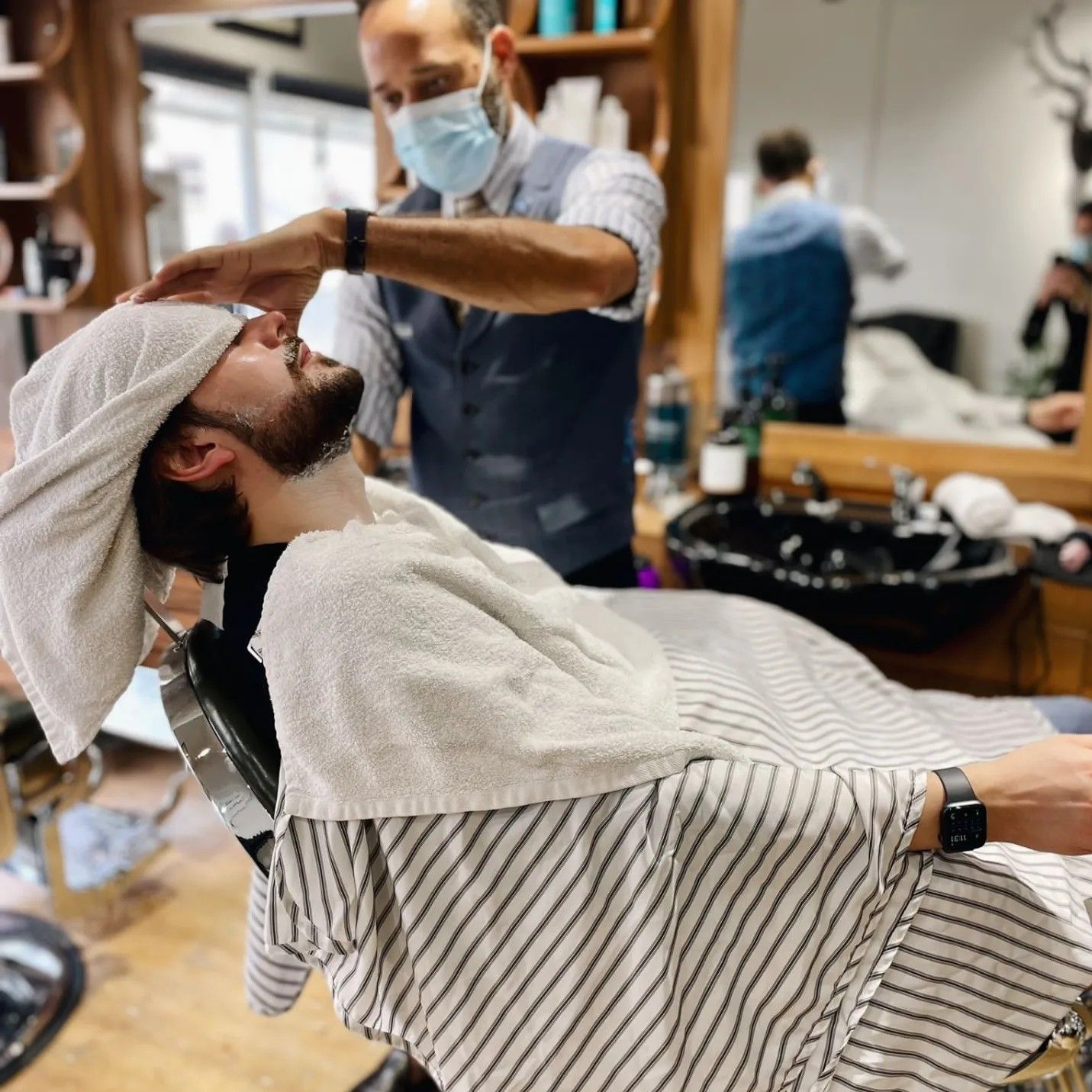 Traditional hot towel shave with blade portfolio