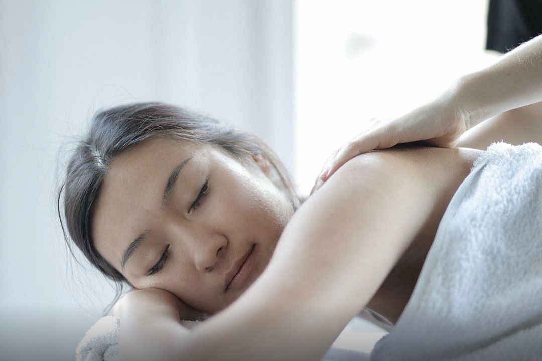 Aromatherapy massage 30% off portfolio