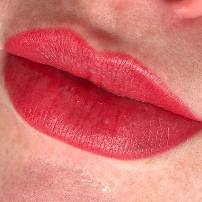 𝐋𝐢𝐩 𝐁𝐥𝐮𝐬𝐡 / Aquarelle Lips , Velvet Lips … / portfolio