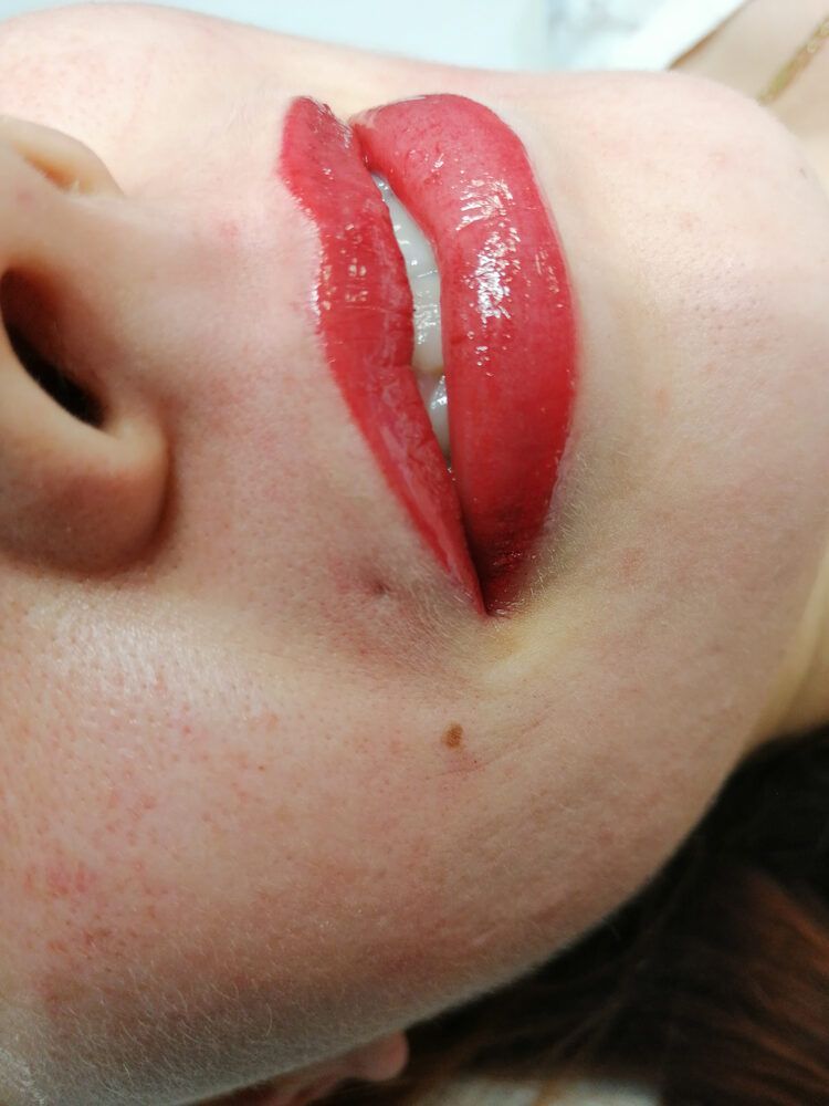 Portfolio usługi Natural Lips - makijaż permanentny ust metoda b...