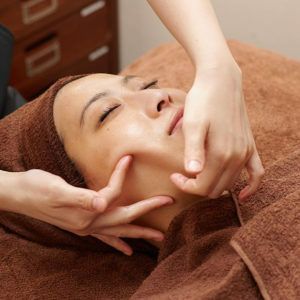Portfolio usługi masaż japoński twarzy