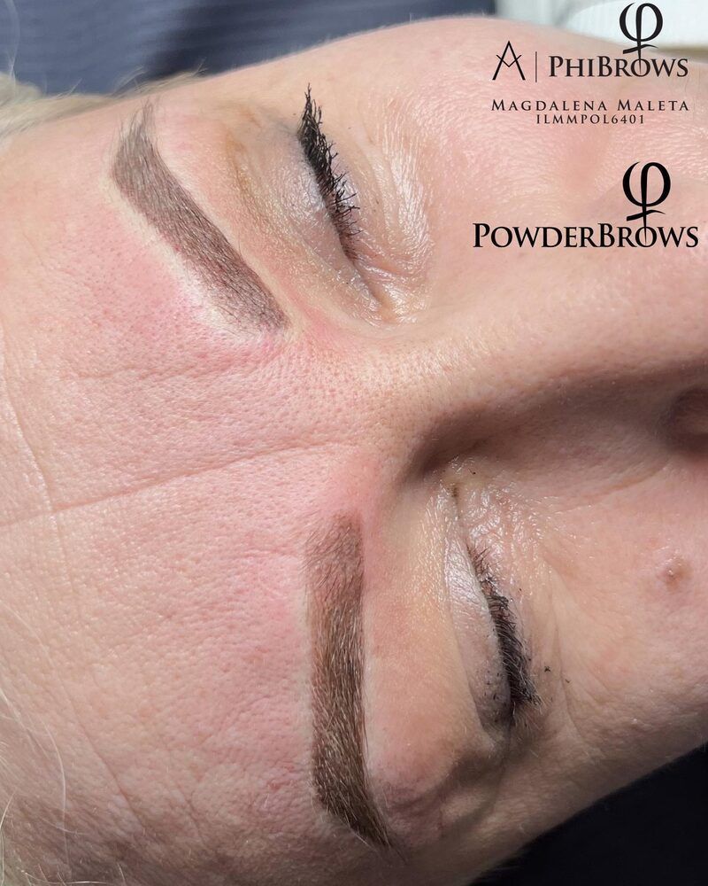 Portfolio usługi Makijaż permanentny Brwi PowderBrows