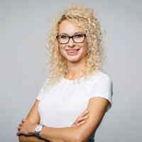 Magda - GLAMROOM salon stylizacji brwi oraz rzęs - Aneta Bardzińska