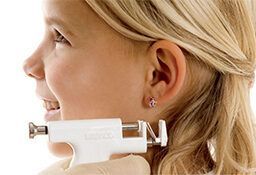 Portfolio usługi Przekłuwanie uszu + kolczyki ze stali medycznej