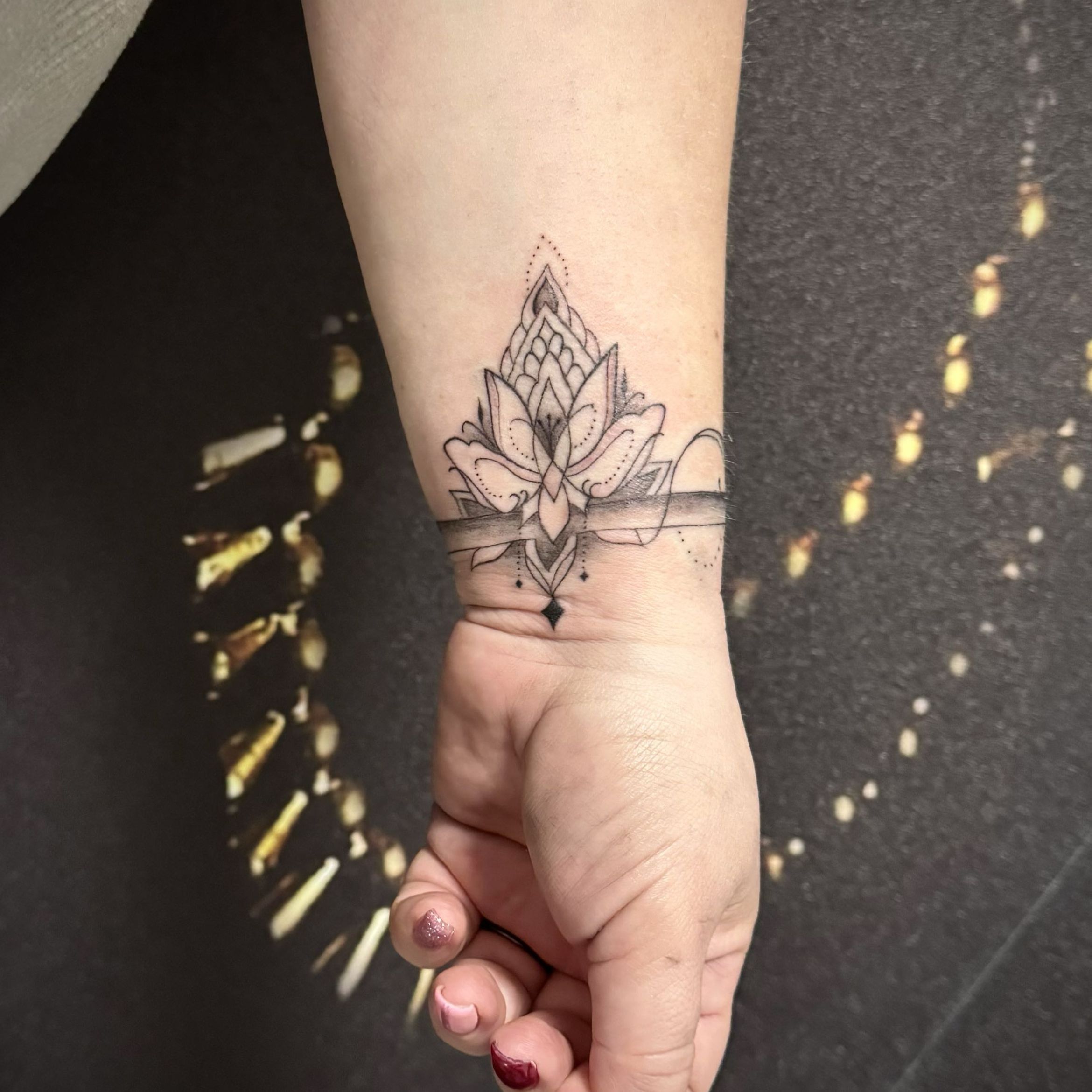 Portfolio usługi Tatuaż kwiaty 10-15 cm