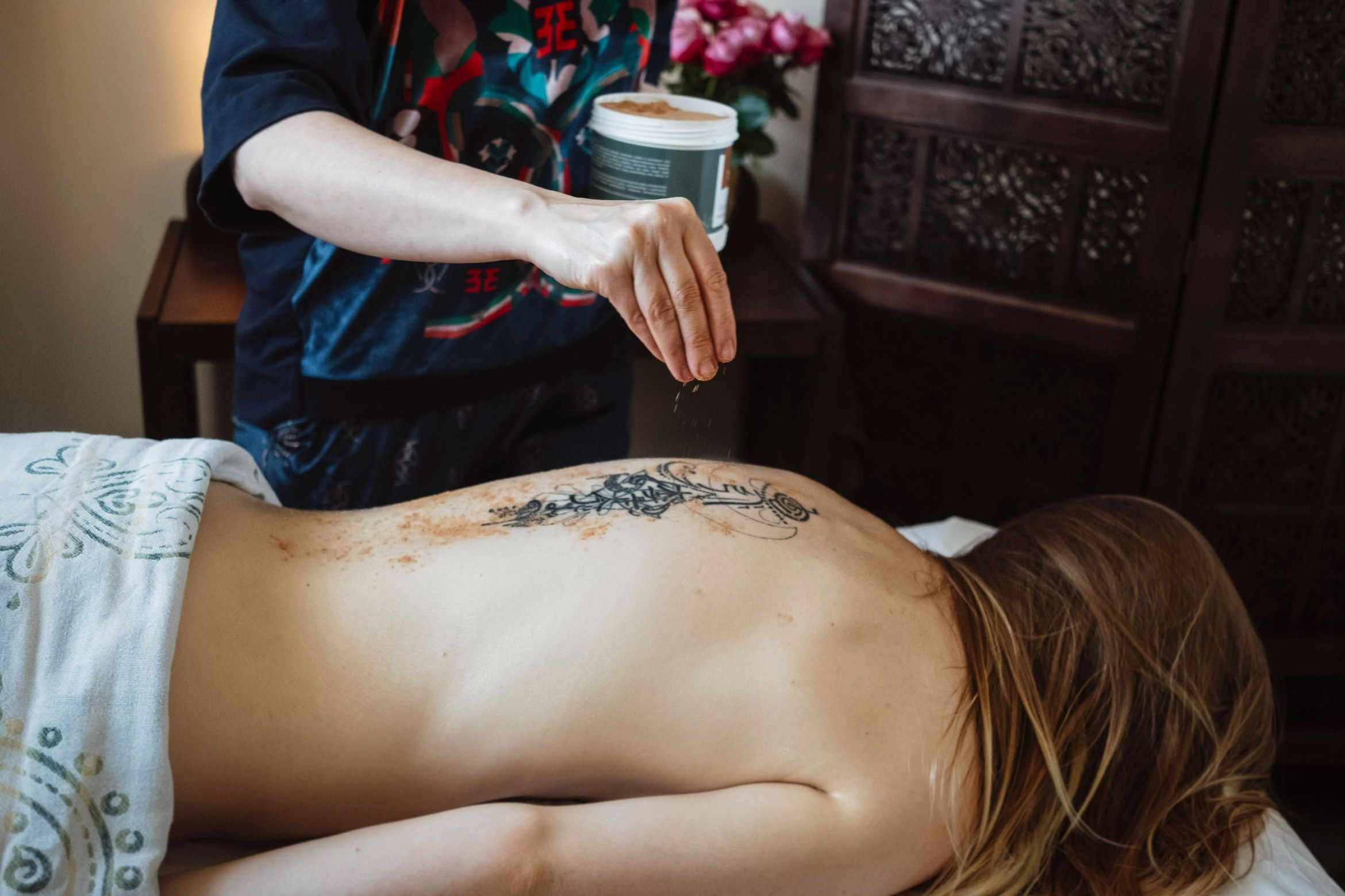 Portfolio usługi Ajurwedyjski masaż Udvartana detoksykujący