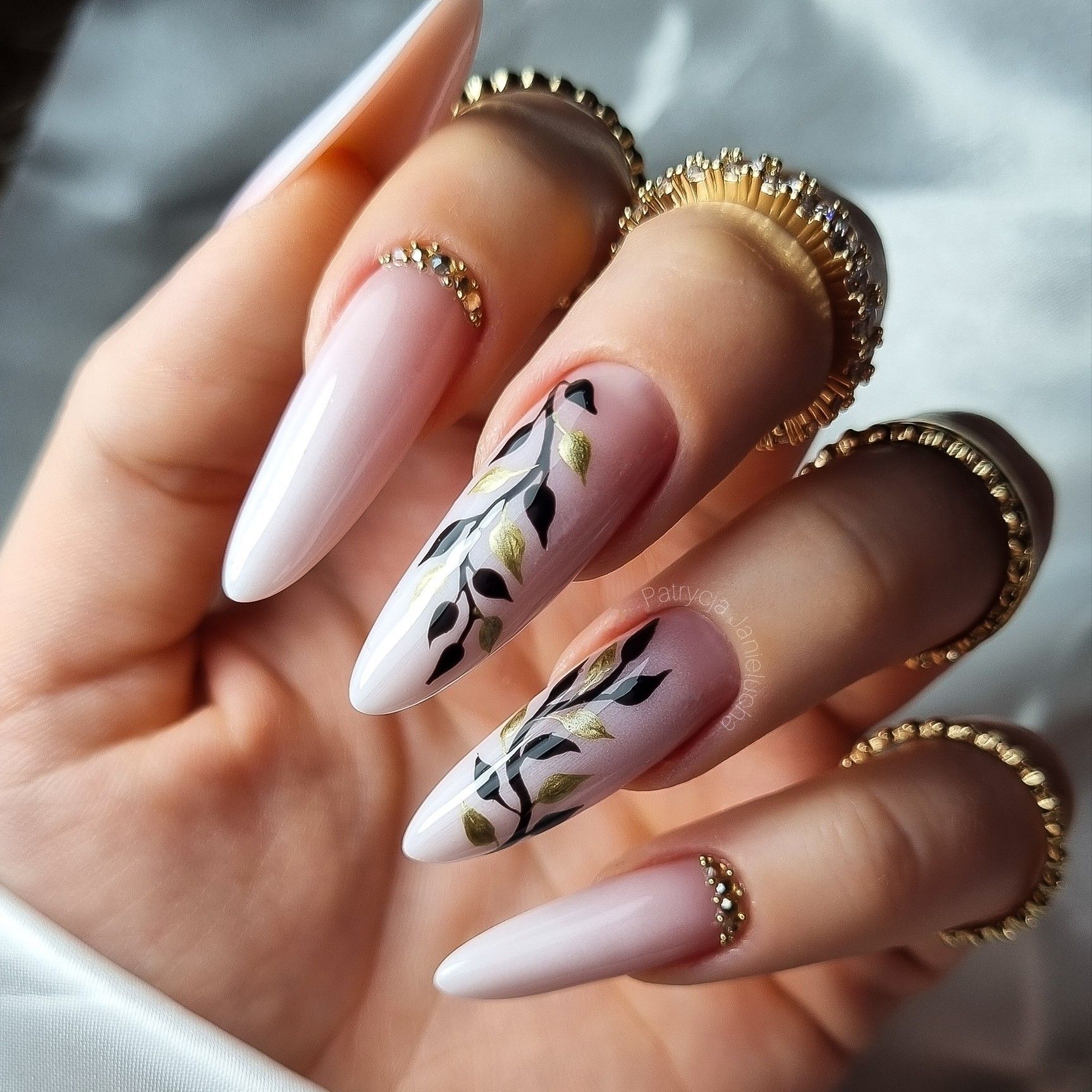 Primadonna Nails by Patrycja Janielucha, Pojezierska 1A, 91-323, Łódź, Bałuty