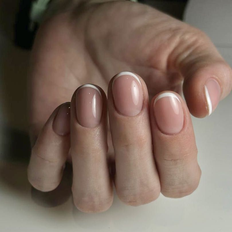 Portfolio usługi Manicure hybrydowy + french manicure
