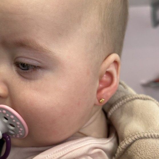 Portfolio usługi Przekłuwanie uszu dzieciom( platki) Inverness