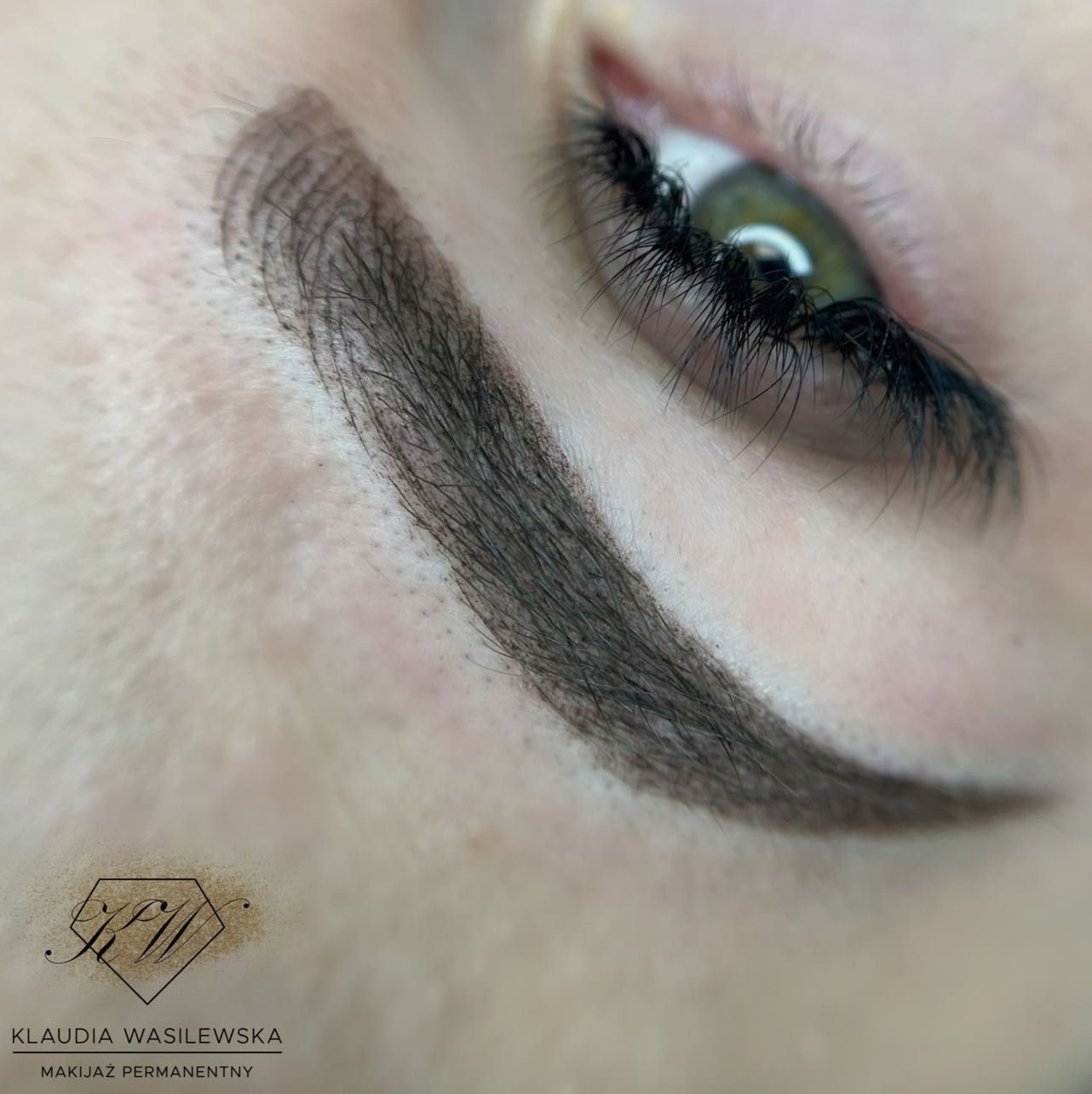 Portfolio usługi Makijaż permanentny brwi- Combo brows