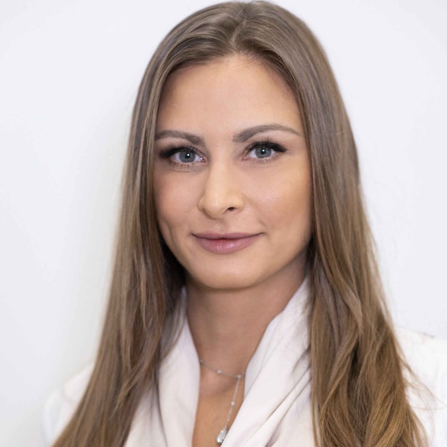 Dr Oliwia Miszczuk - M-ESTETICA