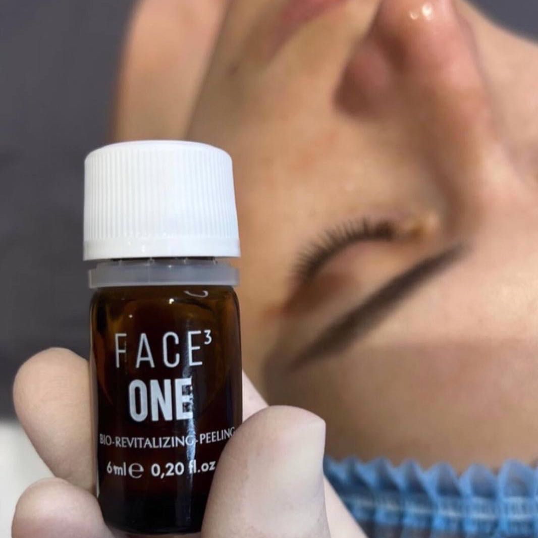 Portfolio usługi Peeling twarzy FACE One ( birewitalizantowy)