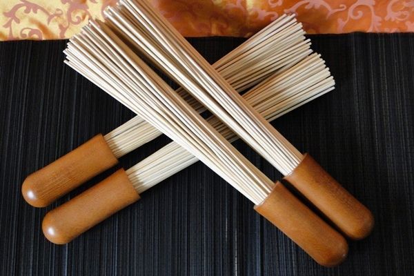 Portfolio usługi Masaż miotełkami bambusowymi (BAMBOO BRUSHES)