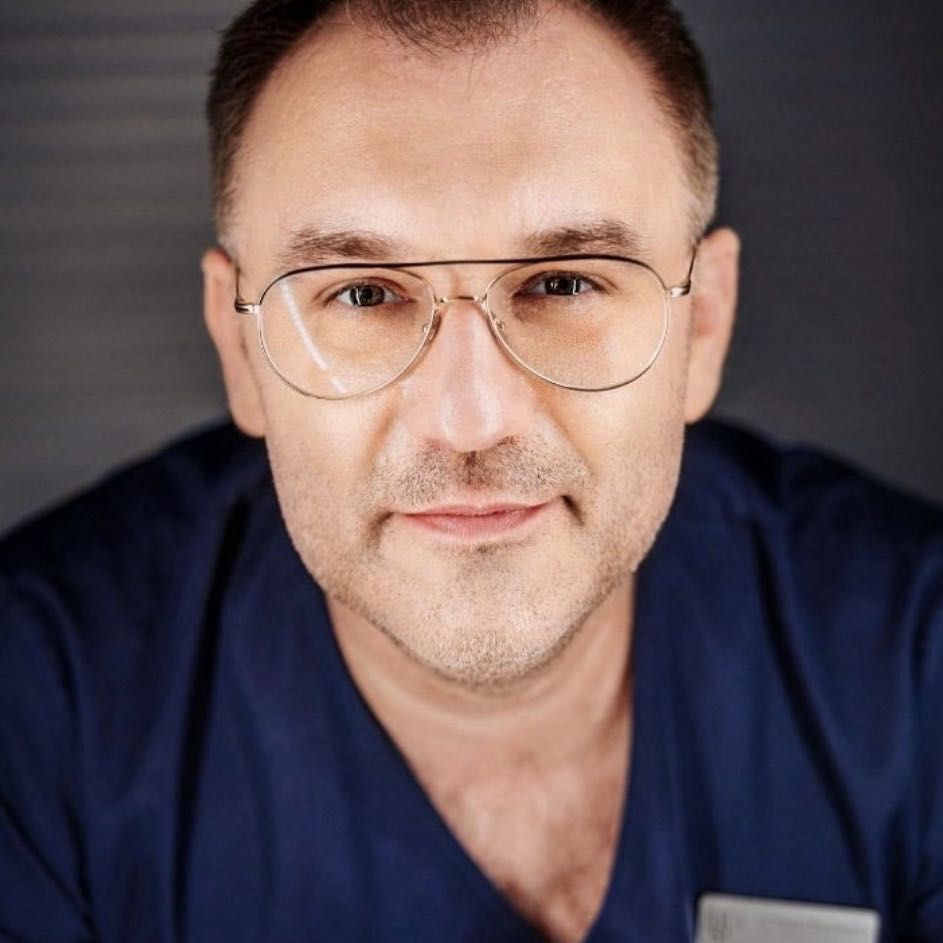 Paweł Ponichtera - Hollywood Smile Estetic Clinic