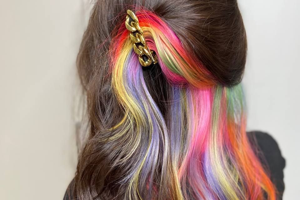 Portfolio usługi Kolorowe farbowanie włosów 2 dł:15–25cm