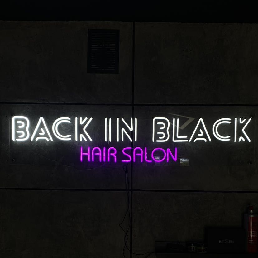 Back In Black Hair Salon, Główna, 32/1, 61-007, Poznań, Nowe Miasto