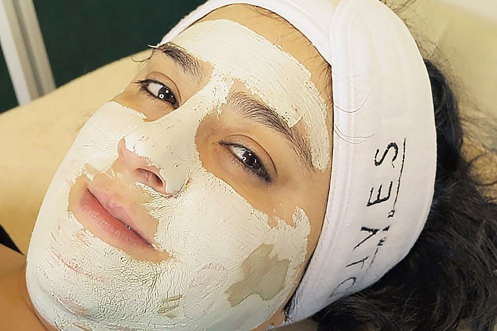 Portfolio usługi Oczyszczanie twarzy z peelingiem
